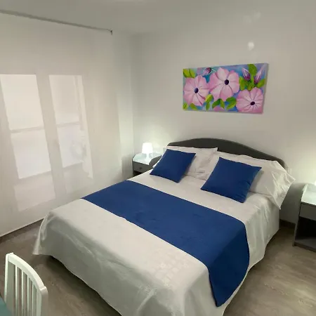 Tamarite Apartamento *